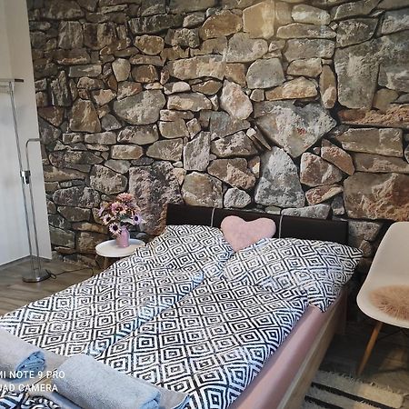 Desi Apartman Kaposvar Luaran gambar