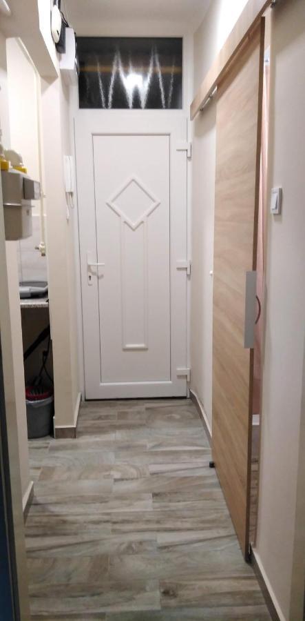 Desi Apartman Kaposvar Luaran gambar